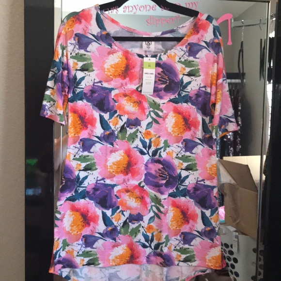 Agnes & Dora Tops - Floral hi lo tee